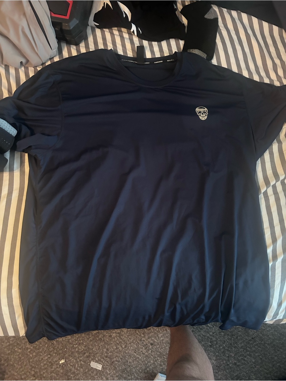 GYMREAPERS navy blue performance top